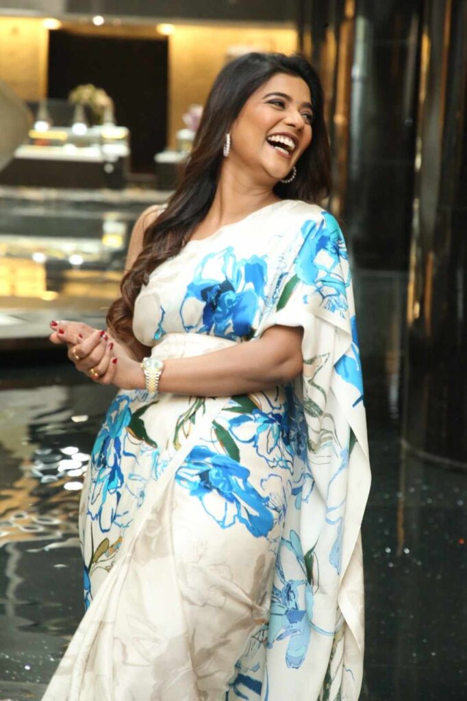 Aishwarya Rajesh1 (5)