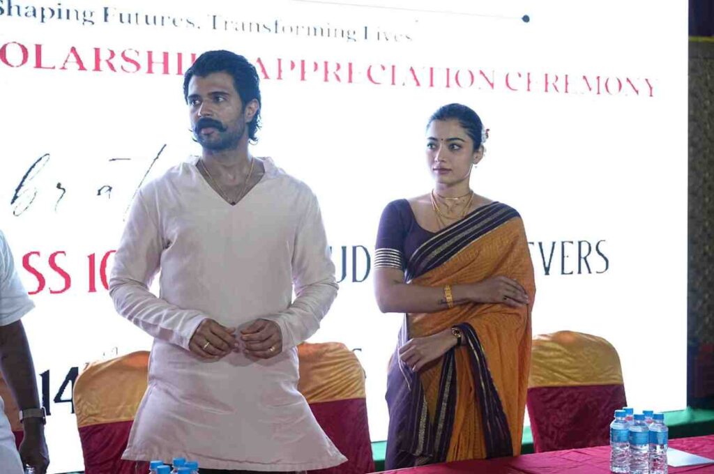 Vijay Devarakonda Rashmika Latest Photos (3)