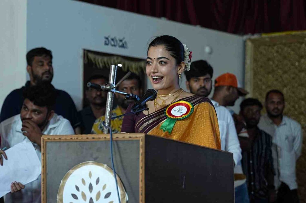 Vijay Devarakonda Rashmika Latest Photos (7)